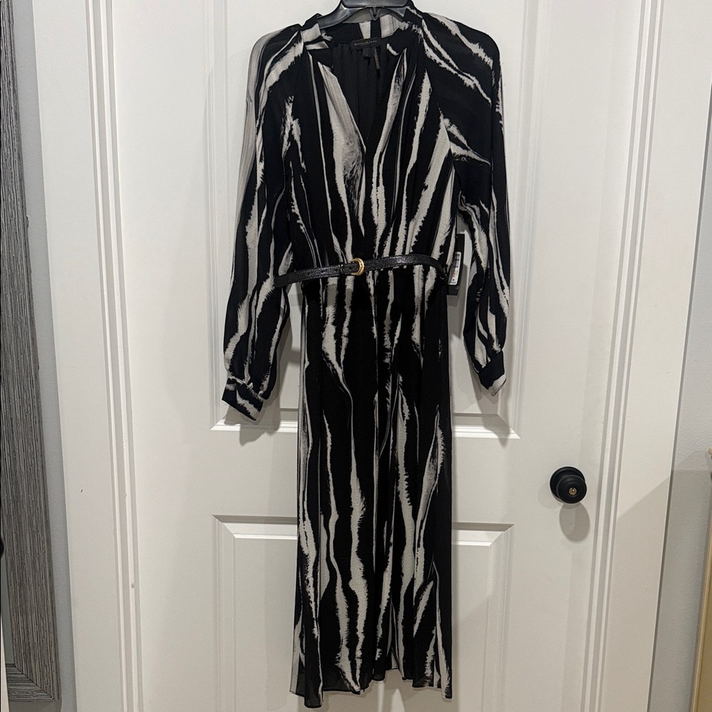 Donna Karan Black and White Long Sleeve Dress - Picture 1 of 6